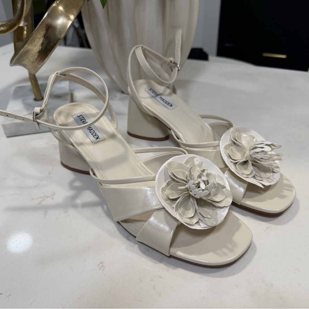Steve Madden Floral Sandal Heels Size 8.5 Vintage Style New